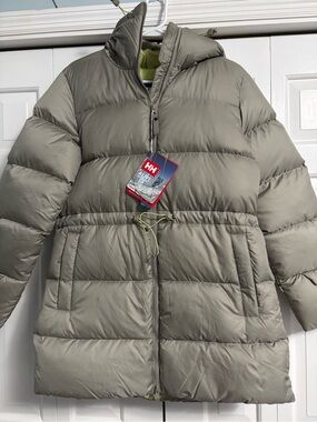 NWT Helly Hansen Olive Essence Down Parka Puffer Jacket with Drawcord